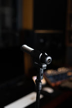 Load image into Gallery viewer, Mesanovic Microphones - Model 2 Ribbon Microphone (Black)