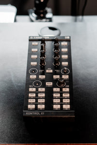 Native Instrument Traktor X1 Controller