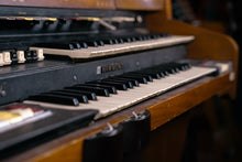 Load image into Gallery viewer, Hammond T-500 Organ
