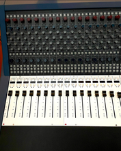Load image into Gallery viewer, Neve 8424 Console + 2 x Neve 2264 ALB Compressors (500 Series) - Excellent Condition